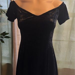 KENDALL & KYLIE black suede dress